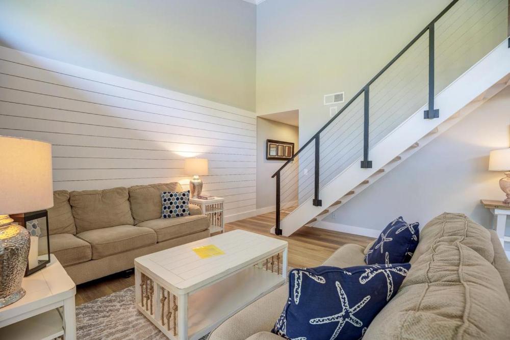 53 Woodbine Villas